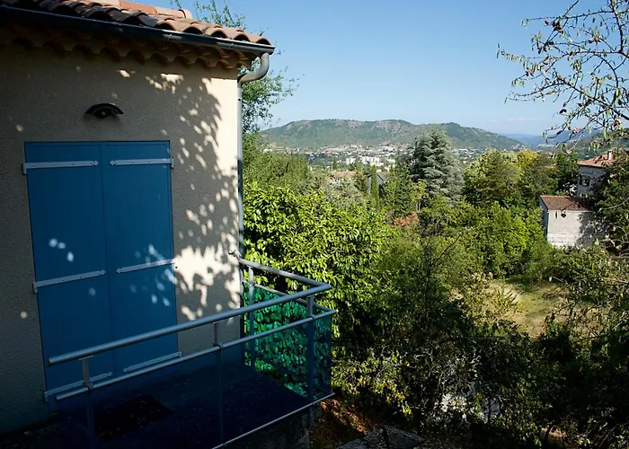LES FARGETTES - charmante petite maison avec jardin - 2 pièces à Privas