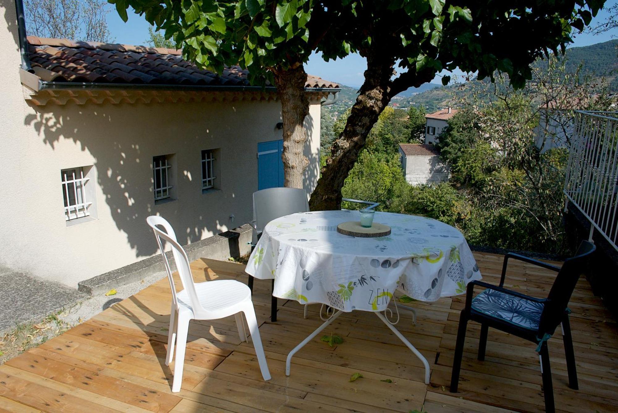 Les Fargettes - Charmante Petite Maison Avec Jardin - 2 Pièces à * Privas